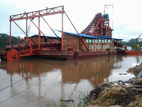 鉆石開采船 鉆石開采船